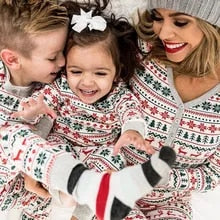 family-matching-pajamas-set.jpg